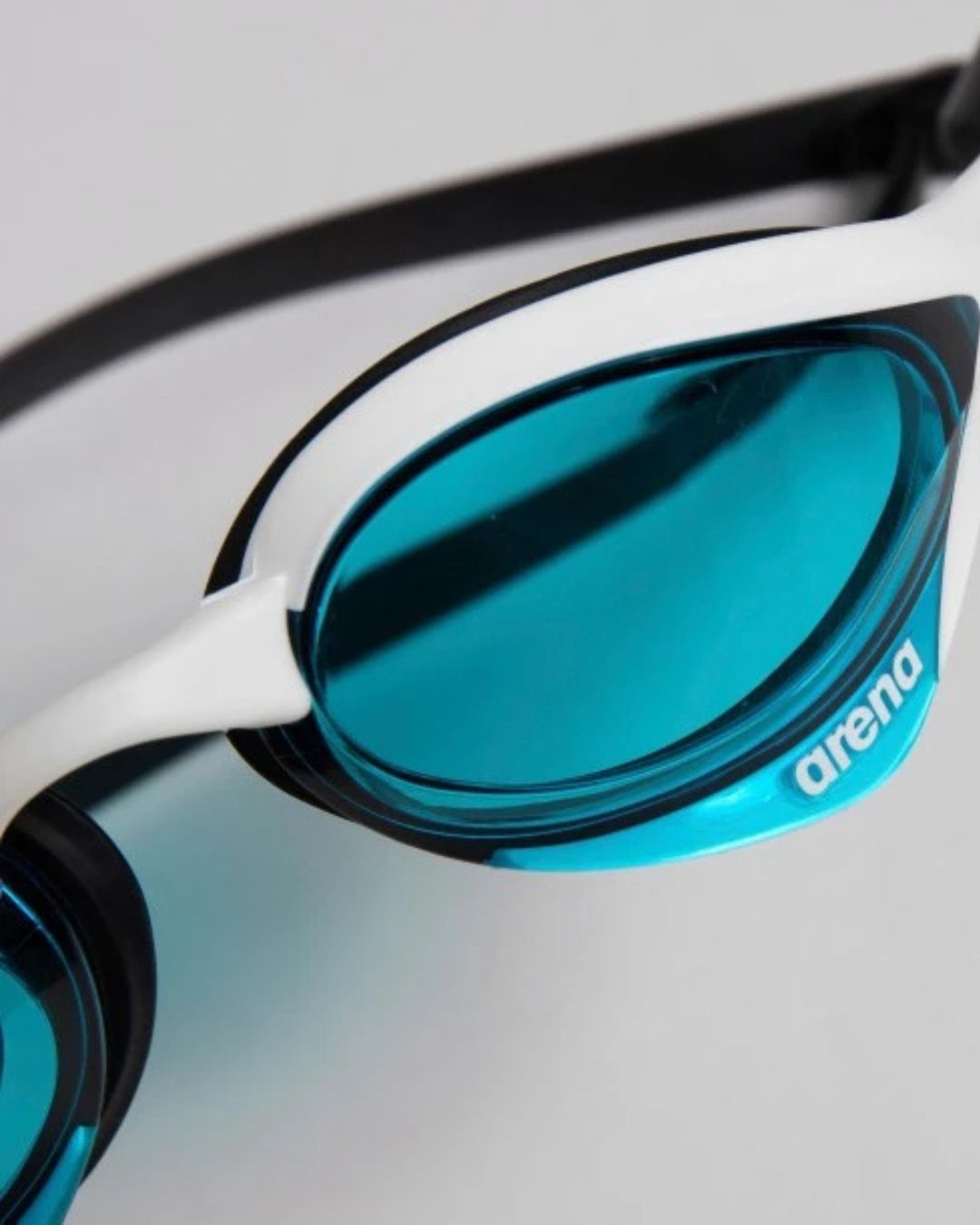 Occhialini Nuoto Arena Cobra Ultra Swipe Blue White